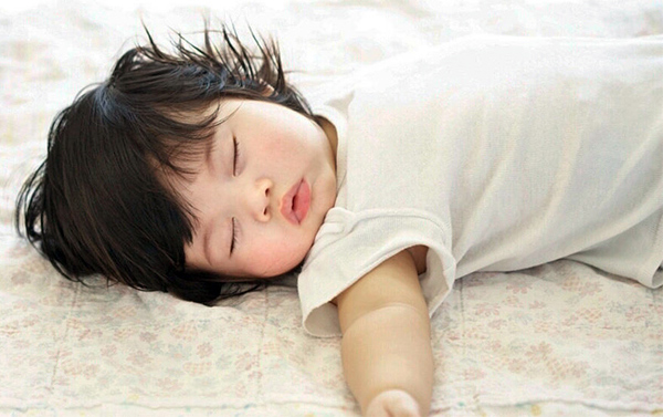 Tất tần tật tuyệt chiêu ngủ đúng cho trẻ thêm cao mẹ nào cũng cần biết