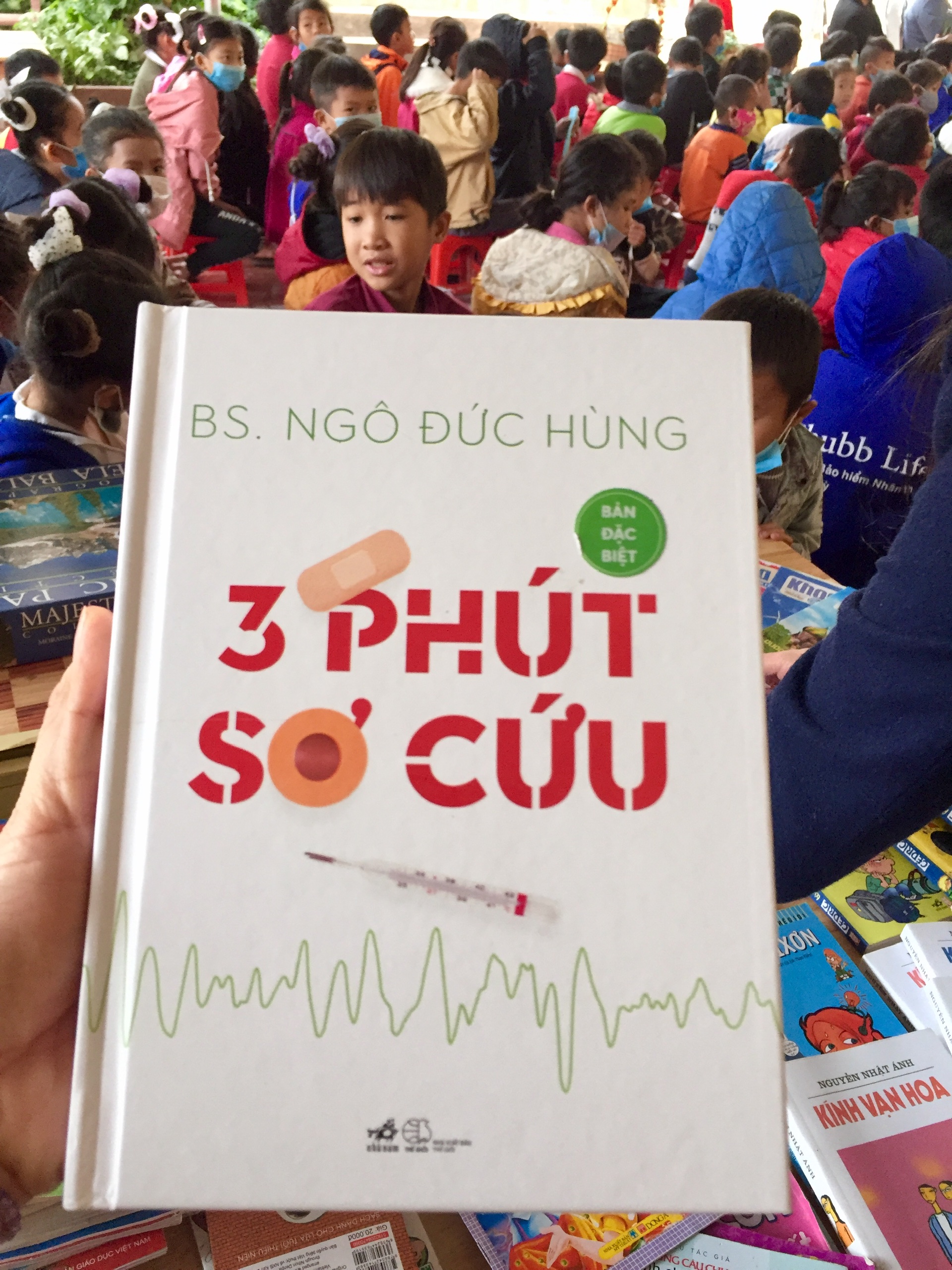 Prohealth Việt Nam từ thiện miền Trung